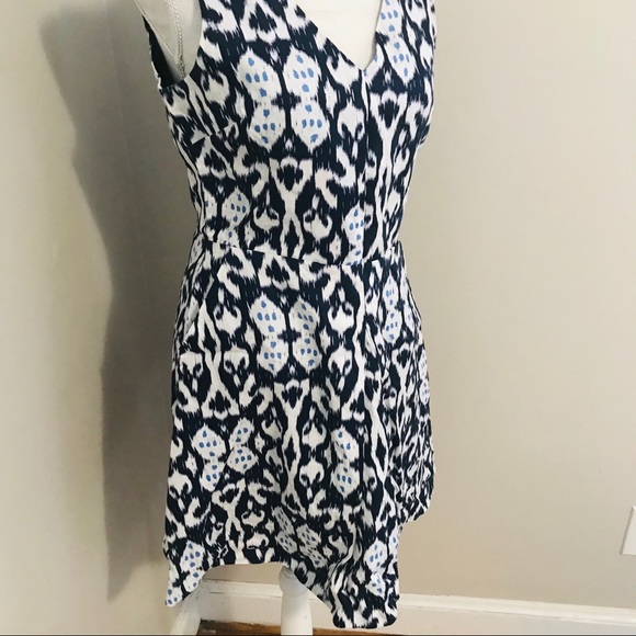 GAP Linen Ikat Dress - Picture 3 of 4